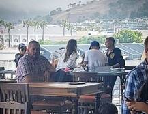 केप टाउन में विराट-अनुष्का के साथ लंच करते नजर आए अक्षय कुमार, तस्वीर वायरल