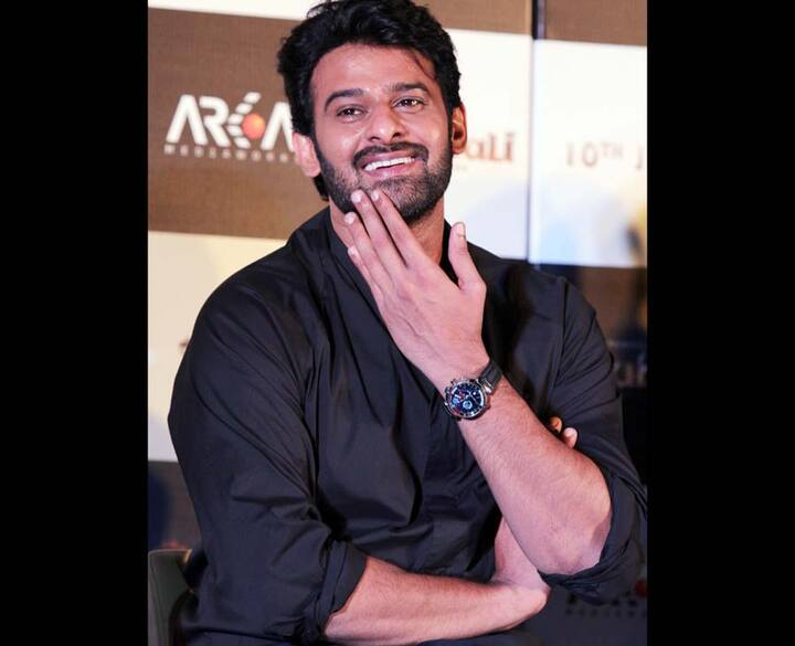 साथ ही प्रभास ने ये भी बताया है कि उनकी ये बॉलीवुड फिल्म एक लव स्टोरी होगी.