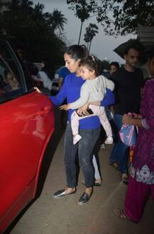 मम्मी मीरा के साथ रात में घूमने निकली शाहिद की डार्लिंग डॉटर मीशा, देखें क्यूट तस्वीरें