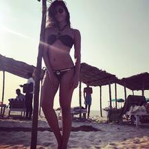 सुपरमॉडल अर्चना विजया ने इस धमाकेदार अंदाज़ में दी नए साल की बधाई