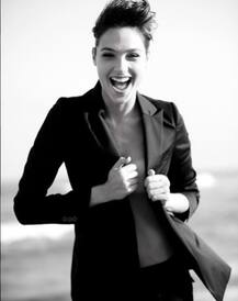 दुनिया की सबसे ज़्यादा कमाई करने वाली फिल्म की लीड ने इंस्टा पर लगाई आग