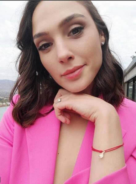 वंडर वूमेन 2017 को सिनेमाघरों में रीलीज हुई थी. फिल्म ने अमेरिका में स्पाइडरमैन का रिकॉर्ड तोड़ते हुए 404 मीलियन डॉलर से अधिक की कमाई कर ली है.