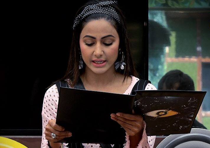 बिग बॉस सीजन 11 के सेमी फिनाले वीक में घर से बाहर जाने के लिए लव त्यागी, शिल्पा शिंदे, विकास गुप्ता और हिना खान नॉमिनेट हुए थे. लेकिन शो में नया ट्विस्ट लाने के लिए मेकर्स ने ऑनलाइन वोटिंग लाइन्स को बंद रखा.