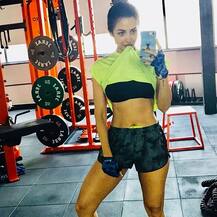 साल भले बदल गया हो लेकिन मलाइका की Hotness में रत्तीभर का बदलाव नहीं आया