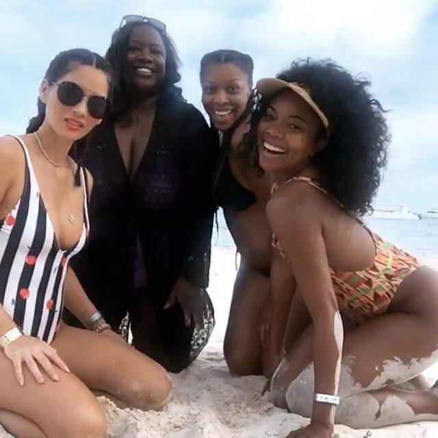 इस दौरान उनके साथ उनके दोस्त भी मौजूद थे.