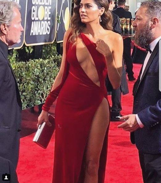 वाइनस्टीन की ताकत का अंदाज़ा आप इस बात से लगा सकते हैं कि दर्जनों शिकायतों के बावजूद उनपर अभी तक कोई गंभीर कार्रवाई नहीं हुई. इसी मामले और इस जैसे मामलों के विरोध में एक ऑनलाइन मुहिम 'टाइम इज़ अप' ने गति पकड़ ली और तमाम सेलिब्रिटीज़ से अपील के गई की वो विरोध का रंग यानी काला पहनकर आएं लेकिन ब्लैंका ने ये अपील नहीं मानी.