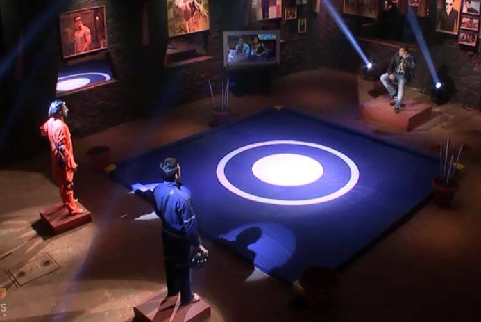 सुल्तानी अखाड़ा में पुनीश शर्मा ने आकाश ददलानी को पछाड़कर लड़ाई जीत ली. इसके साथ ही पुनीश शर्मा इस सीजन का आखिरी सुल्तानी अखाड़ा जीतने वाले कंटेस्टेंट भी बने.