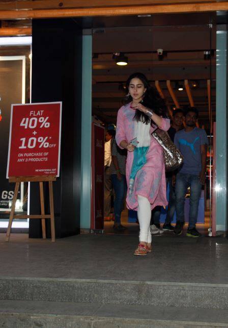 ऐसा ही कुछ सुशांत सिंह राजपूत के साथ फिल्म ‘केदारनाथ’ से डेब्यू करने को तैयार सारा के साथ भी नज़र आया.