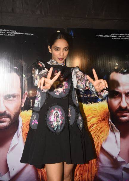 वहीं रमन राघव 2.0 से उभरीं अदाकारा शोभिता भी इस फिल्म की स्क्रीनिंग अटेंड करने पहुंचीं.