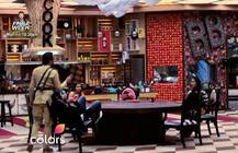 Bigg Boss 11: \'विकास गुप्ता के राज\' में हिना खान ने की बगावत
