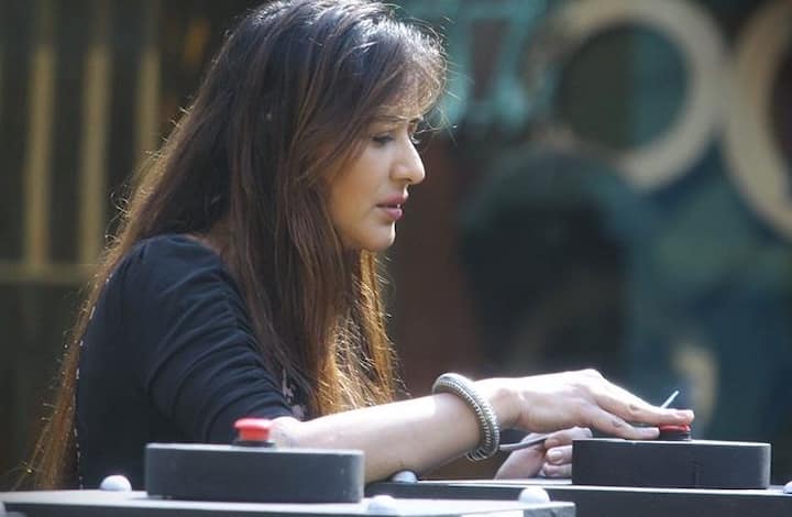  दिलचस्प बात यह है कि विकास गुप्ता को मिलने वाला यह पैसा विनिंग अमाउंट में से काट लिया जाएगा.