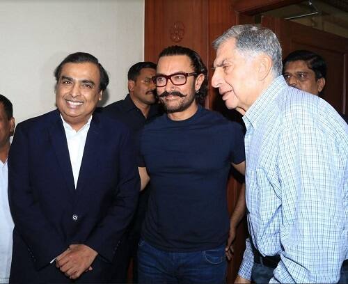 आमिर खान को यूं ही नहीं मिस्टर परफेक्शनिस्ट कहा जाता है. फिल्मों से लेकर रीयल लाइफ रिश्तों तक सभी मामलों में आमिर खान पर्फेक्ट हैं.  (तस्वीर: मानव मंगलानी)