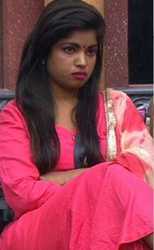 एक्स बिग बॉस कंटेस्टेंट लोकेश कुमारी ने इंस्टा पर शेयर की अपनी टोन्ड बॉडी की तस्वीरें