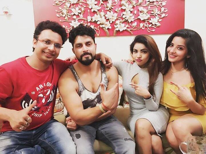 बिग बॉस के पिछले सीजन की कंटेस्टेंट लोकेश कुमारी आपको याद ही होंगीं... दिल्ली की ये चुलबुली सी लड़की जब तक बिग बॉस के घर का हिस्सा रहीं तब अपनी चुलबुली अदाओं से सबका मनोरंजन करती रही. बिग बॉस में लोकेश कुमारी का लुक बिल्कुल सिंपल सी लड़की का था. मगर रुकिए...!