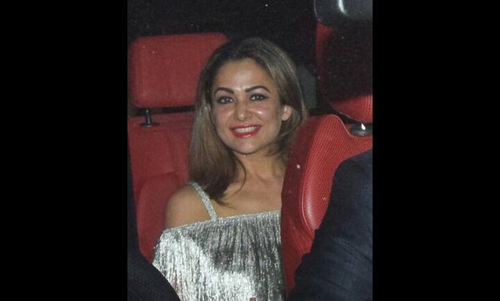 अमृता अरोड़ा (Manav Mangalani)