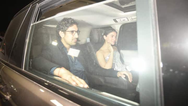 आलिया भट्ट 'ब्रहमास्त्र' के डायरेक्टर अयान मुखर्जी के साथ पहुंचीं. (Manav Mangalani)