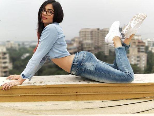 इसके अलावा उन्हें इसी साल आई फिल्म कमांडो- 2 में भी देखा गया था.