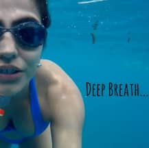 कुछ यूं अपना वेकेशन एंजॉय कर रही हैं शहनाज ट्रेजरीवाला, इंस्टाग्राम पर शेयर कीं बिकिनी की तस्वीरें