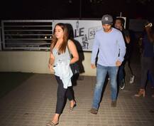 शादी की खबरों के बीच देर रात हाथों में हाथ डाले फिल्म देखने पहुंचे वरुण-नताशा, देखें तस्वीरें