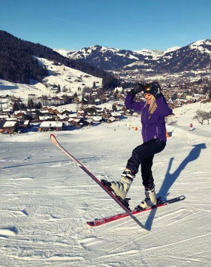 वे इन दिनों स्विस आल्प्स के पहाड़ों में छुट्टियों के मजे ले रहीं हैं.