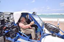 इजरायल के प्रधानमंत्री नेतन्याहू ने पीएम मोदी को गिफ्ट की पानी साफ करने वाली जीप