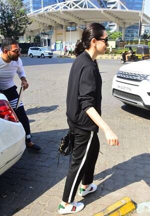 अमृता अरोड़ा और सुजैन खान अक्सर ऐसा करती दिखाई देती हैं. (तस्वीर: मानव मंगलानी)