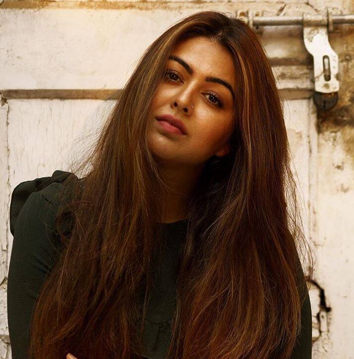 पिछले छह साल से इंडस्ट्री में काम रही टीवी एक्ट्रेस कुछ वक्त से ब्रेक पर थीं, इन दिनों में उन्होंने अपने आप को पूरी तरह से चेंज कर लिया है.