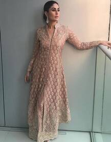 ब्राइडल लुक में नजर आईं करीना कपूर, विक्रम फडणीस की डिजाइन की हुई ड्रेस में उतरीं रैंप पर