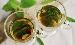 Health Tips: એક દિવસમાં કેટલી વખત ગ્રીન ટી પીવી જોઇએ? વધુ પીવાથી શું થાય છે નુકસાન