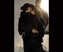 क्वांटिको: को-एक्टर को लिपलॉक करती दिखीं प्रियंका चोपड़ा, तस्वीरें सोशल मीडिया पर वायरल