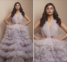 PHOTOS: फिल्मफेयर अवॉर्ड्स में रणवीर के अजीबो-गरीब स्टाइल के आगे फीकी पड़ी ये एक्ट्रेसेस