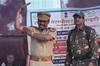 यूपी: मंच पर सर्विस रिवॉल्वर हाथ में लेकर पुलिसवाले ने किया डांस, वीडियो वायरल