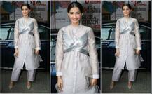 Photos: \'पैनमैन\' को प्रमोट करने \'पैडवुमन\' बनकर पहुंची सोनम कपूर, स्कूल में बांटे सेनेटरी नैपकिन