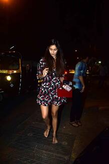 मीटिंग करके लौट रही थीं दिशा, कैमरे में हुईं कैद