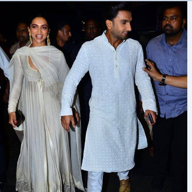 दोनों के इस अंदाज को देखकर तो ऐसा ही लग रहा था मानो दोनों अब दुनिया के समाने अपने रिश्ते को कबूलना चाहर रहे हैं.