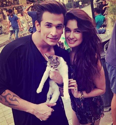 पिछले साल भी मीडिया रिपोर्ट्स में युविका और प्रिंस की सगाई की खबरें सामने आई थीं. लेकिन उस समय दोनों ने इन खबरों को अफवाह करार दिया था.