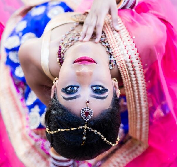 bridal makeup tips, lifestyle news in hindi शादी के दिन ज्यादा मेकअप से करें परहेज