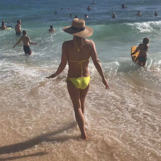 35 साल की अमेरिकी पॉप सिंगर ब्रिटनी स्पीयर्स ने अपनी ये तस्वीरें इंस्टाग्राम पर अपलोड की हैं.