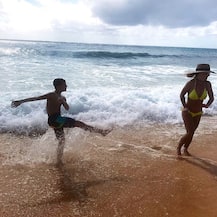 ट्रिप और परफॉर्मेंस की तस्वीरों से ब्रिटनी ने पाटा इंस्टाग्राम