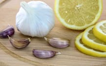 मौसमी एलर्जी से बचने के लिए डायट में शामिल करें इन फूड्स को