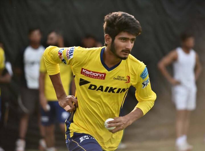 सईद खलील अहमद 20 लाख की बेस प्राइस में आए और 3 करोड़ में सनराइजर्स हैदराबाद ने खरीदा.