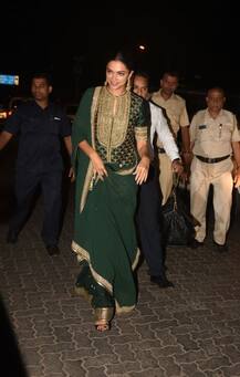 Photos: \'पद्मावत\' का जश्न मनाने निकलीं दीपिका, हरे रंग का शरारा पहन किया राजस्थानी थाली भोज