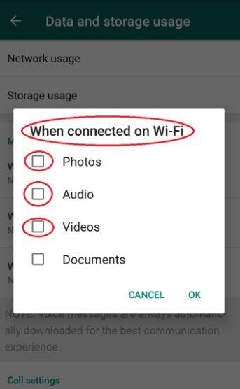 ठीक इसी तरह से आप When connected On Wi-fi विकल्प पर जाकर भी तस्वीरों और वीडियोज पर रोक लगा सकते हैं. यहां भी आपको बस फोटो और वीडियो के सामने लगे टीक मार्क को हटाना होगा.