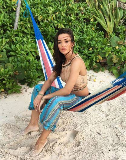 उन्होंने इन तस्वीरों को इंस्टा पर शेयर किया है.