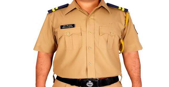 पुलिसकर्मी ने शराब के नशे में कार से स्कूटर को मारी टक्कर, दो घायल The policeman killed a scooter by his car in a drunken alcohol, two injured पुलिसकर्मी ने शराब के नशे में कार से स्कूटर को मारी टक्कर, दो घायल