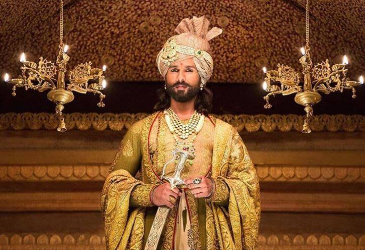 शाहिद कपूर के करियर की सबसे 'शानदार' फिल्म साबित हुई 'पद्मावत', बनाए ये दो खास रिकॉर्ड Padmaavat Becomes Shahid Kapoor’s Highest Grossing Film Till Date शाहिद कपूर के करियर की सबसे 'शानदार' फिल्म साबित हुई 'पद्मावत', बनाए ये दो खास रिकॉर्ड