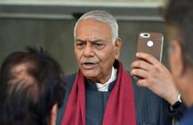 यशवंत सिन्हा ने शुरू किया राष्ट्र मंच, बोले- मोदी सरकार में किसानों की स्थिति \'भिखारियों\' जैसी