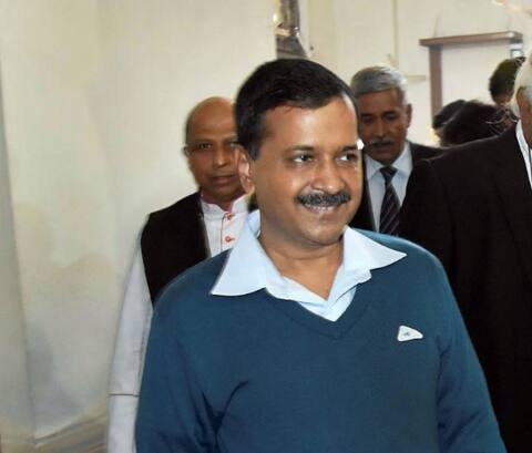 दिल्ली में सीलिंग पर संग्राम: व्यापारियों के साथ मार्च करेंगे विजय गोयल, उपराज्यपाल से मिलेंगे केजरीवाल दिल्ली में सीलिंग पर संग्राम: व्यापारियों के साथ मार्च करेंगे विजय गोयल, उपराज्यपाल से मिलेंगे केजरीवाल
