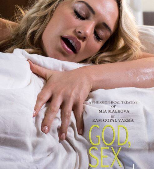 राम गोपाल वर्मा बॉलीवुड में अपनी डार्क फिल्मों के लिए जाने जाते हैं. उन्होंने सत्या, कंपनी, और सरकार जैसी फिल्मों का निर्देशन किया है. लेकिन पिछले कुछ सालों से उनकी फिल्में बॉक्स ऑफिस पर कुछ खास कमाल नहीं दिखा पाई थी.