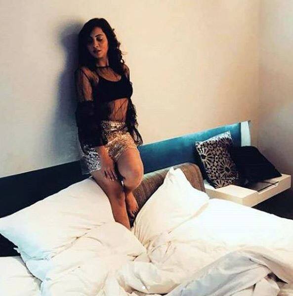 अर्शी खान को बिग बॉस के सीजन 11 का सबसे ज्यादा एंटरटेन करने वाला कंटेस्टेंट के रुप में जाना जाता है.